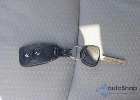 2011 Kia Sorento Lx z USA, uszkodzony, nr VIN 5XYKT3A14BG185983